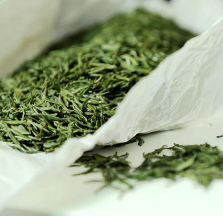 1.检查茶叶的状态