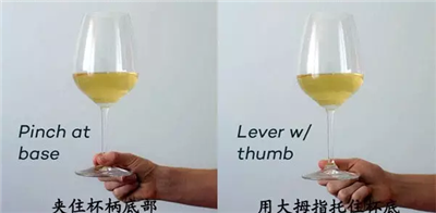 给客人倒红酒的正确姿势