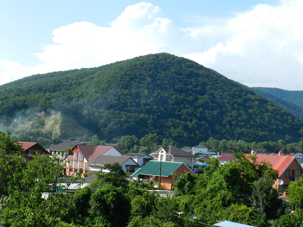 御汤山(昌平区安四路99号御汤山东区属于什么镇)