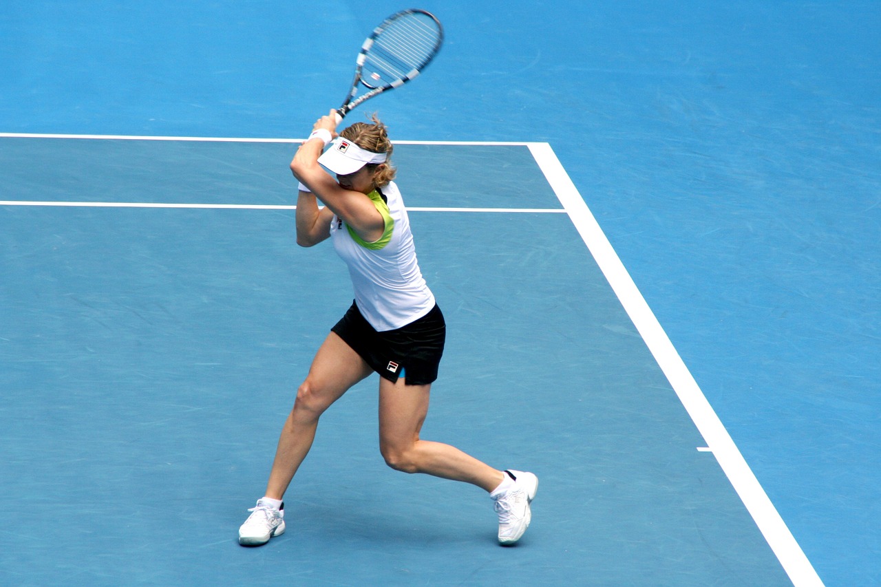 郑钦文拿下WTA500东京站首胜，中国网球新篇章的开启
