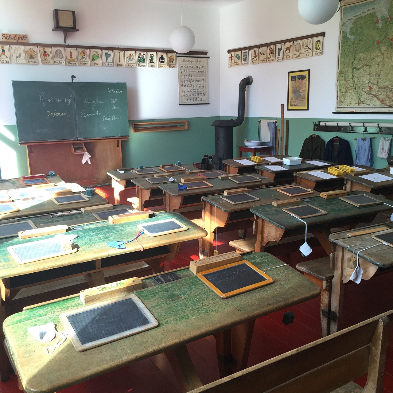 重庆工程学院(重庆工程学院有哪些学部学院)